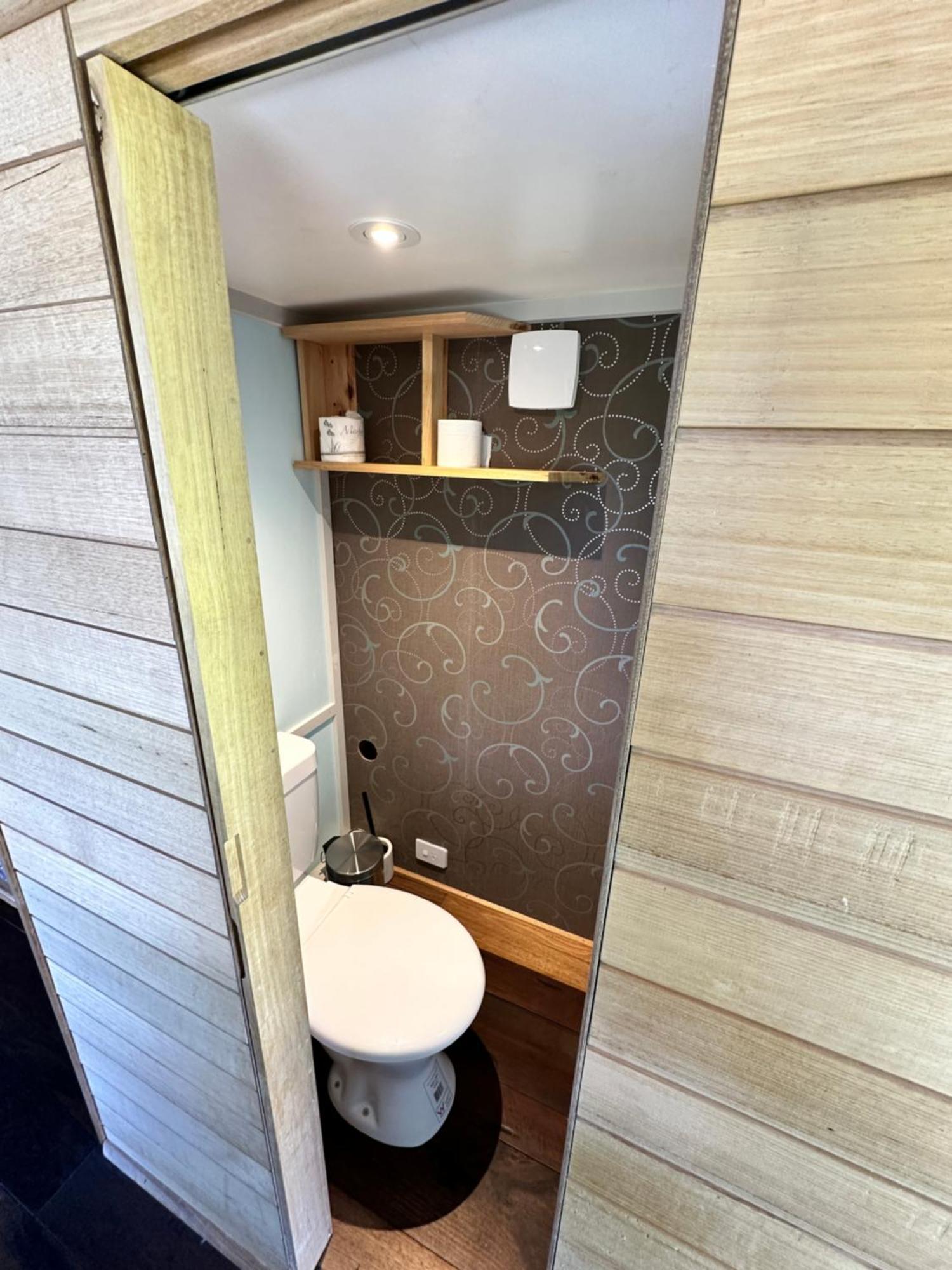 Ocean Breeze Tiny House - Ocean And Lake View Mallacoota Exterior photo