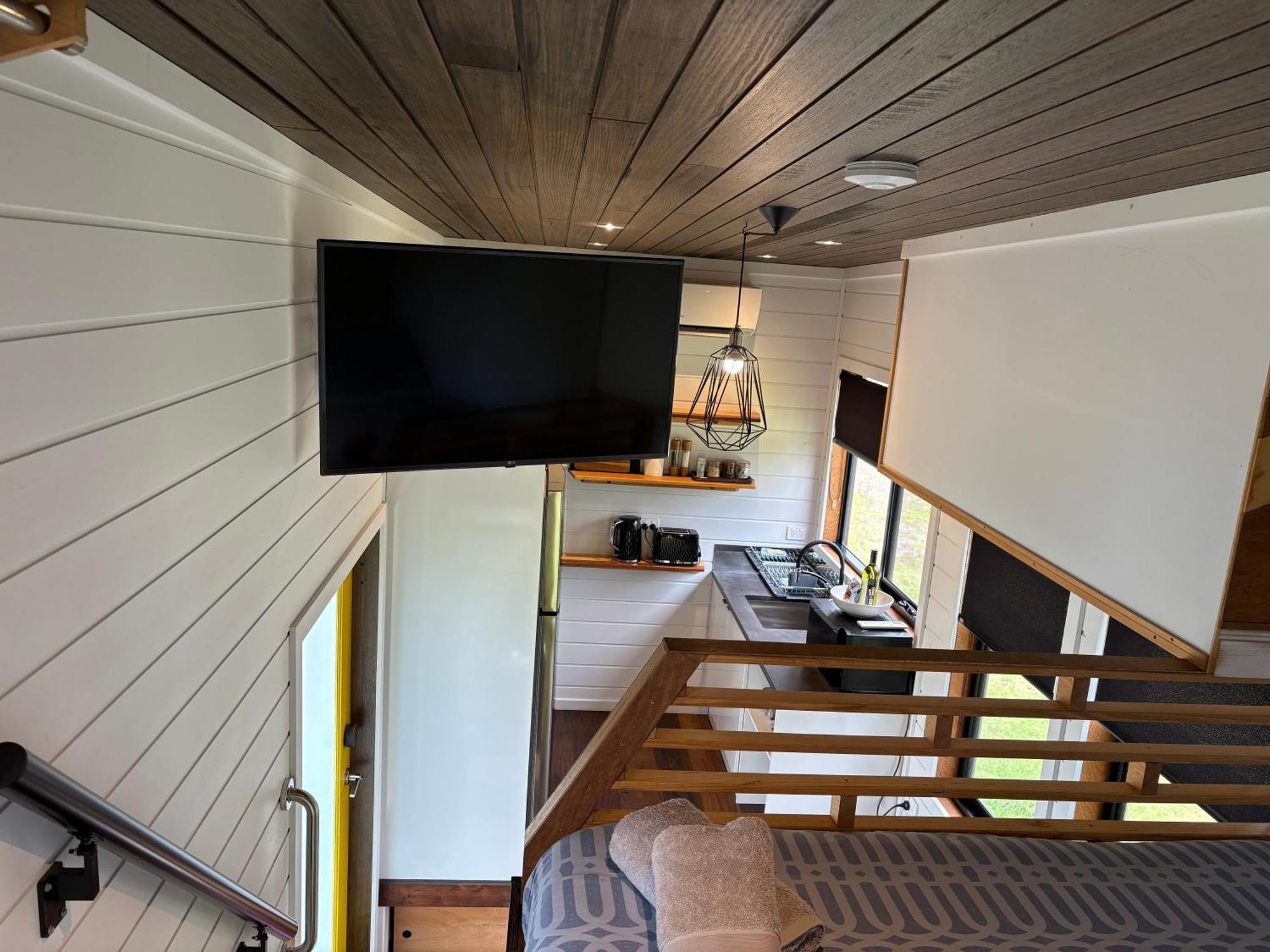 Ocean Breeze Tiny House - Ocean And Lake View Mallacoota Exterior photo